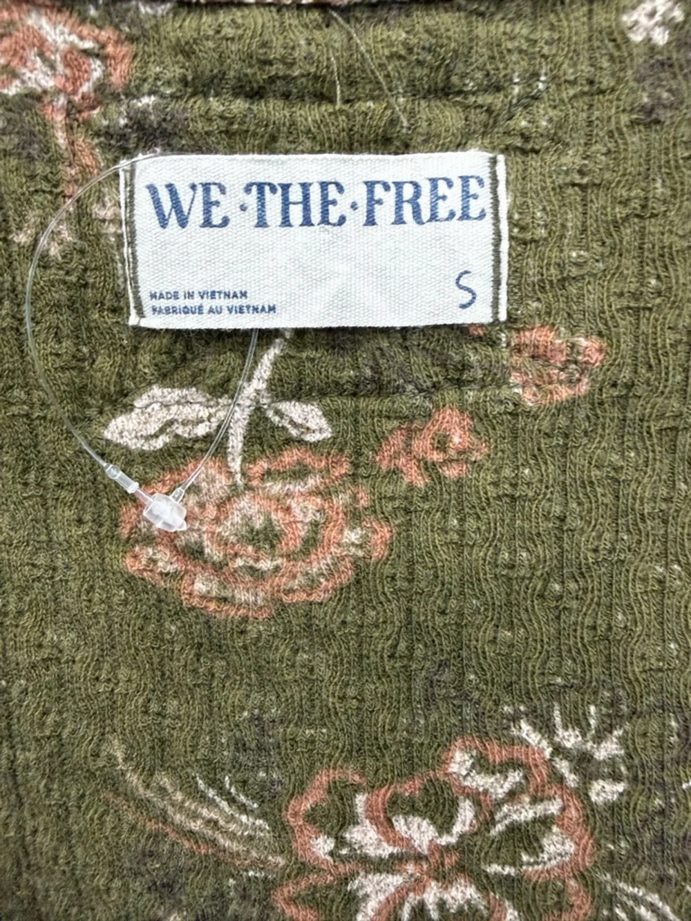 NEW Free People WE THE FREE CLOVER PRINTED THERMAL TOP SIZE SMALL